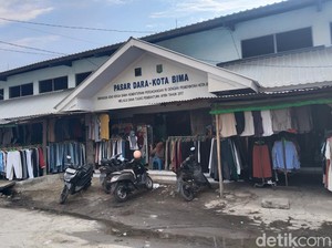 Pedagang Pasar Amahami Bima Protes Kenaikan Tarif Sewa Kios