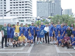 Persib Dikunjungi Tamu Kehormatan di Thailand