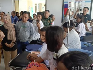 Disdikbud Kupang Tunggu Hasil Lab BPOM Terkait Siswa Keracunan Menu MBG