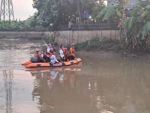 Andra Soni Ajak Walkot Tangerang dan Tangsel Susur Kali Angke, Ini Temuannya