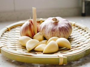 Cara Mengusir Tikus di Rumah dengan Bawang Putih, Praktis dan Ampuh!