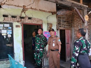 TNI Tinjau Langsung Rumah Warga Ponorogo yang Dapat Bantuan RTLH