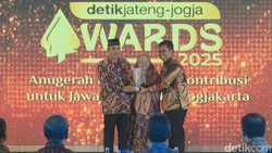Guru Rasino Raih Penghargaan detikJateng-Jogja 2025 Berkat Lestarikan Gamelan