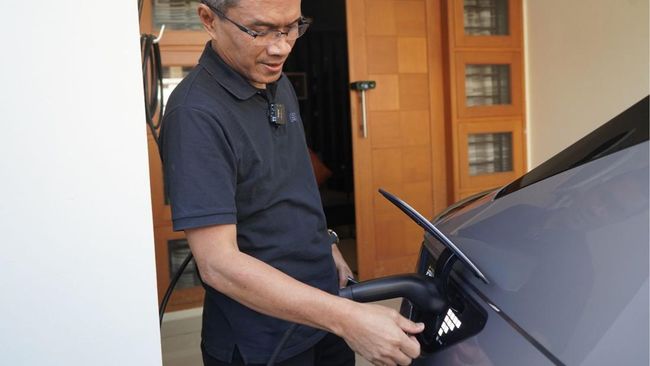PLN Gelar Diskon 50% Pasang Baru-Nambah Daya Charger EV Rumahan!