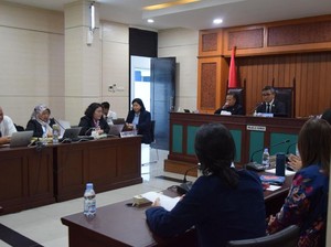 KPPU Gelar Sidang Dugaan Keterlambatan Notifikasi Tokopedia oleh TikTok