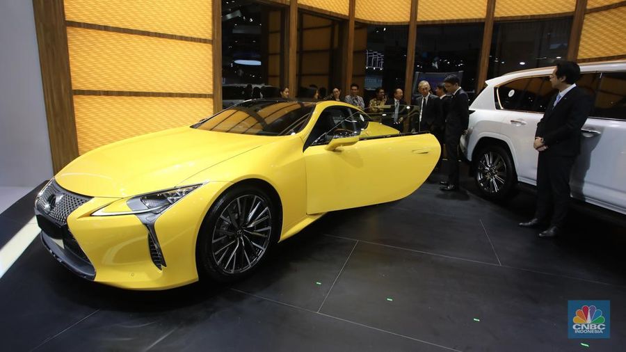 Suasna acara Gaikindo Indonesia International Auto Show (GIIAS) di ICE BSD City, Kabupaten Tangerang, Rabu (23/7/2024). (CNBC Indonesia/Faisal Rahman) Suasna acara Gaikindo Indonesia International Auto Show (GIIAS) di ICE BSD City, Kabupaten Tangerang, Rabu (23/7/2024). (CNBC Indonesia/Faisal Rahman)
