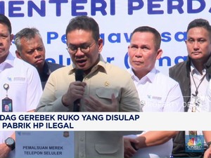 Video: Mendag Grebek Ruko Rakitan Hp Ilegal Senilai Rp17,6 Miliar