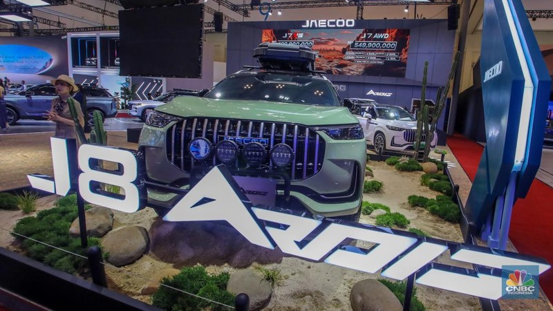 Suasna acara Gaikindo Indonesia International Auto Show (GIIAS) di ICE BSD City, Kabupaten Tangerang, Rabu (23/7/2024). (CNBC Indonesia/Faisal Rahman)