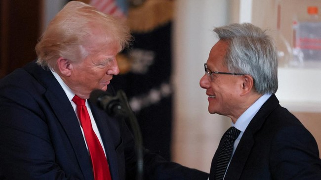 Bos Nvidia Ditelpon Trump Tengah Malam Buta, Begini Isi Obrolannya