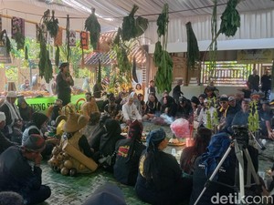 Makna Tradisi Ritus Hajat Bumi Pangandaran yang Digelar Saban Muharam