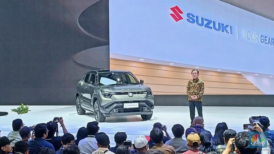 Suzuki tahun ini menampilkan eVITARA secara perdana di Gelaran GIIAS 2025, Rabu, 23/7. (CNBC Indonesia/Ferry Sandi)