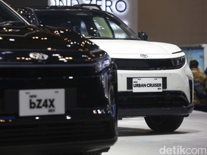 Catatan Penjualan Mobil Listrik Toyota di RI, Laku Berapa?