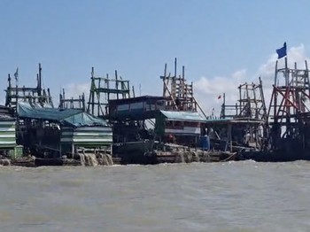 Bakamla RI tertibkan 35 ponton tambang pasir timah ilegal di Perairan Bangka Barat, Kamis (24/7/2025). Doc Bakamla.