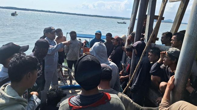 Prabowo Perintahkan Latihan Militer Kapal Perang di Babel-Tutup Pulau