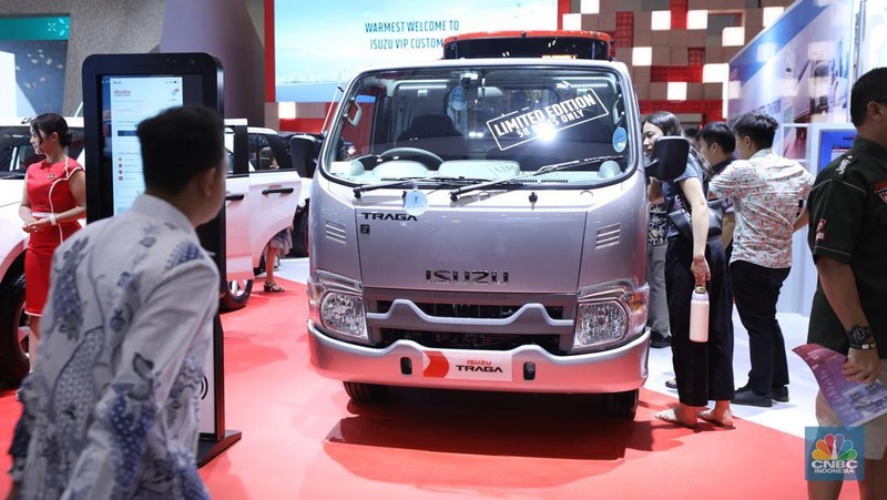 Toyota Hilux Rangga di Pameran GIIAS2025, Tangerang, Banten, Kamis, 24/7. (CNBC Indonesia/Tri Susilo)