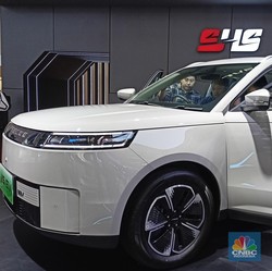 Brand China Ini Tawarkan Mobil Listrik Mirip Innova Rp 300 Jutaan