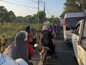 Cerita Peserta Raker Sewa Ojek Saat Terjebak Macet Horor di Banyuwangi
