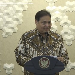 Angka Kemiskinan Turun di Tengah Gelombang PHK, Ini Komentar Airlangga
