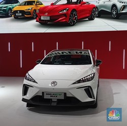 MG4 EV Max Resmi Meluncur, Sekali Cas Bisa Tempuh 540 Km-Harga Segini