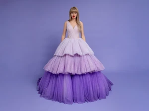 Cetak Sejarah, Madame Tussauds Hadirkan 13 Patung Taylor Swift dari Eras Tour
