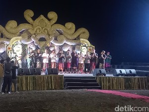 Lovina Festival 2025 Dibuka, Kemenpar Sebut Kalah Viral dari Pacu Jalur