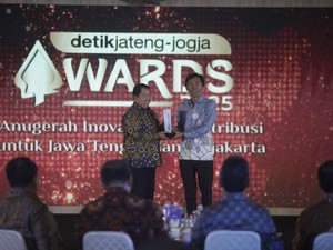 Penghargaan detikJateng-Jogja Awards 2025 Jadi Penyemangat Zayinul Fata