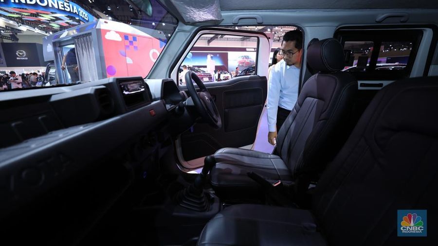 Toyota Hilux Rangga di Pameran GIIAS2025, Tangerang, Banten, Kamis, 24/7. (CNBC Indonesia/Tri Susilo)