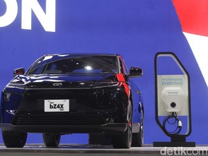 Segini Jarak Tempuh Toyota bZ4X Rakitan Lokal