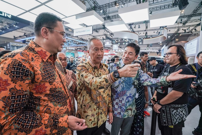GAIKINDO Indonesia International Auto Show (GIIAS) 2025 resmi dibuka pada Kamis (24/7). PT Hyundai Motors Indonesia (HMID) kembali hadir dalam pameran otomotif terbesar di Indonesia dengan meluncurkan STARGAZER Cartenz dan Cartenz X. (Dok. PT Hyundai Motors Indonesia)