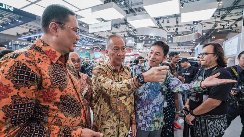 GAIKINDO Indonesia International Auto Show (GIIAS) 2025 resmi dibuka pada Kamis (24/7). PT Hyundai Motors Indonesia (HMID) kembali hadir dalam pameran otomotif terbesar di Indonesia dengan meluncurkan STARGAZER Cartenz dan Cartenz X. (Dok. PT Hyundai Motors Indonesia)