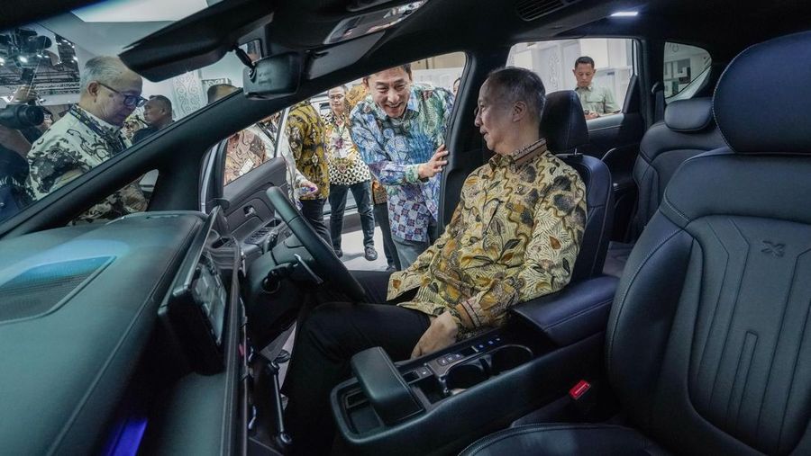 GAIKINDO Indonesia International Auto Show (GIIAS) 2025 resmi dibuka pada Kamis (24/7). PT Hyundai Motors Indonesia (HMID) kembali hadir dalam pameran otomotif terbesar di Indonesia dengan meluncurkan STARGAZER Cartenz dan Cartenz X. (Dok. PT Hyundai Motors Indonesia)