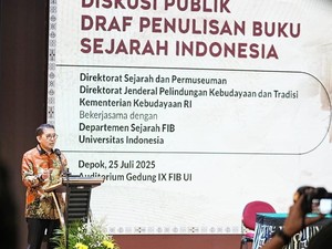 Kemenbud Gelar Diskusi Publik Penulisan Buku Sejarah Indonesia di FIB UI