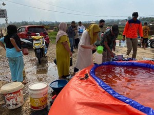 Nelangsa Warga Cibadak Sukabumi Tercekik Krisis Air Bersih