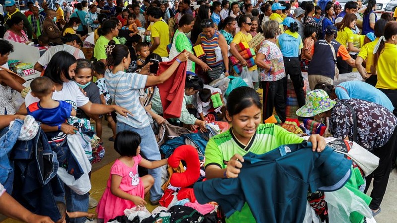 Kementerian Dalam Negeri Thailand mengungkapkan sebanyak 120.000 orang mengungsi imbas perang negara itu dengan Kamboja pada Kamis (24/7/2025). (REUTERS/Prajoub Sukprom)