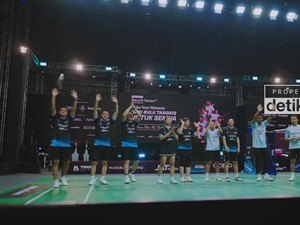 Pertama dalam Sejarah, OPPO Hadirkan 9 Legenda Badminton dalam 1 Lapangan