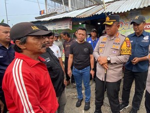 Fakta-fakta 3 Opang Paksa Ibu Bawa Anak Turun dari Taksi Online Saat Hujan