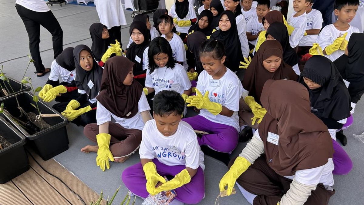 Gandeng Seasoldier dan Anak SD, PIS Komitmen Jaga Lingkungan Pesisir