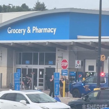 Detik-Detik Kepanikan Saat Penusukan Brutal di Supermarket