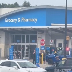 Detik-Detik Kepanikan Saat Penusukan Brutal di Supermarket