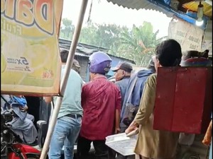 Geger Video Ibu Bawa Bayi Dipaksa Turun dari Taksi Online oleh Opang