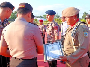 Anggota Satpol PP Dapat Penghargaan Usai Ikut Gagalkan Penyelundupan Sabu