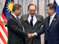 Top Anwar Ibrahim, Momen Thailand-Kamboja Resmi Gencatan Senjata