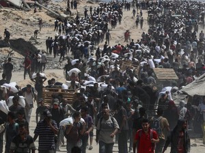 Gaza Kembali Berdarah, 30 Warga Tewas Ditembak Saat Antre Bantuan
