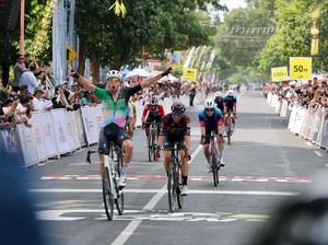 Pebalap Belanda Sabet Juara Etape Pertama Tour de Banyuwangi Ijen 2025