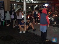 Api Masih Berkobar di Taman Puring, Warga Terjebak di CSW