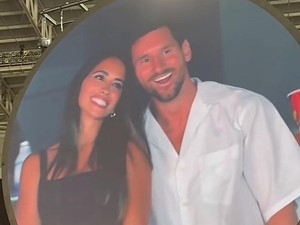 Messi dan Istri Keciduk Nonton Konser Coldplay