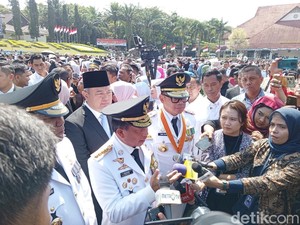 Mendagri Tito Ungkap Bahasan Pertemuan Prabowo-Datuk Anwar Ibrahim