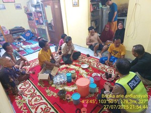Pasangan Kekasih Jatuh Saat Jembatan Gantung Ambruk, Korban Alami Luka-luka