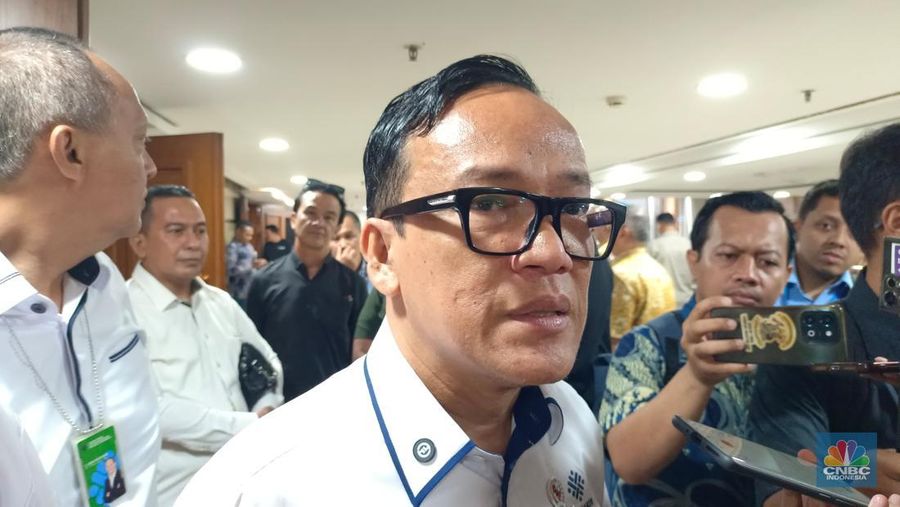Wakil Menteri Ketenagakerjaan (Wamenaker) Immanuel Ebenezer atau Noel saat ditemui di Jakarta, Senin (28/7/2025). (CNBC Indonesia/Martyasari Rizky)