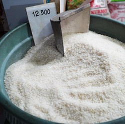 Untung Rugi Penghapusan Beras Premium & Beras Medium, HET Berapa?